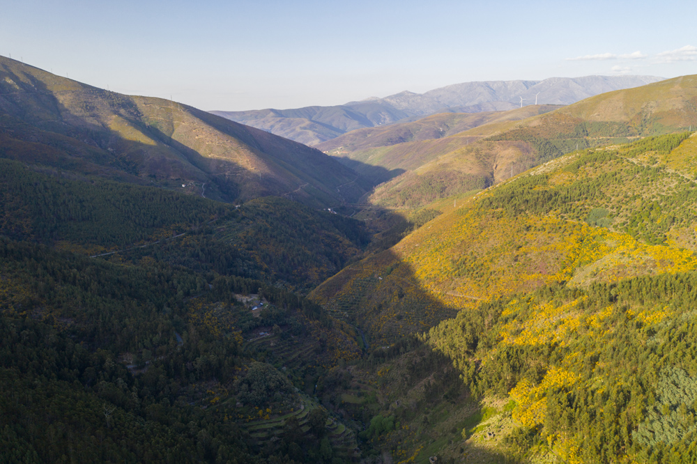 O que fazer na Serra da Estrela em Maio: natureza, cultura e tempo para viver devagar
